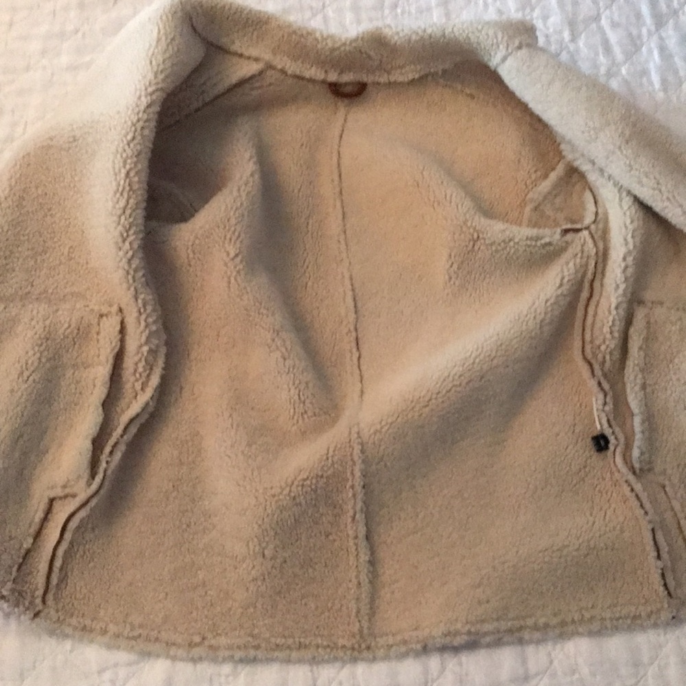 Celtic Co Classic Shearling Jacket. Whiskey - Picture 11 of 16